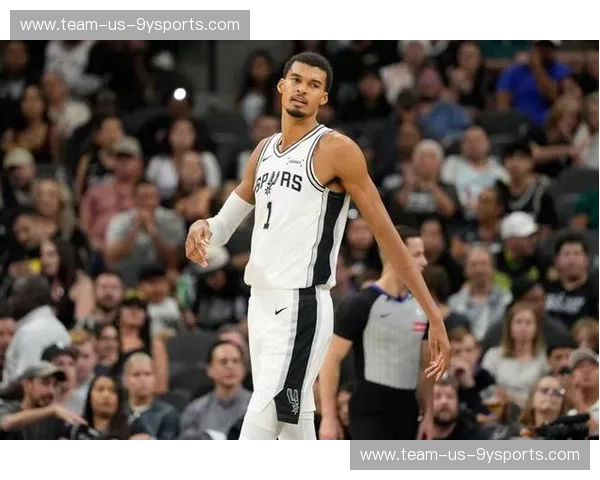 圣诞大战硝烟起:休城火箭能否在圣城刺破马刺的冠军铠甲? 圣诞大战硝烟起:休城火箭能否在圣城刺破马刺的冠军铠甲?